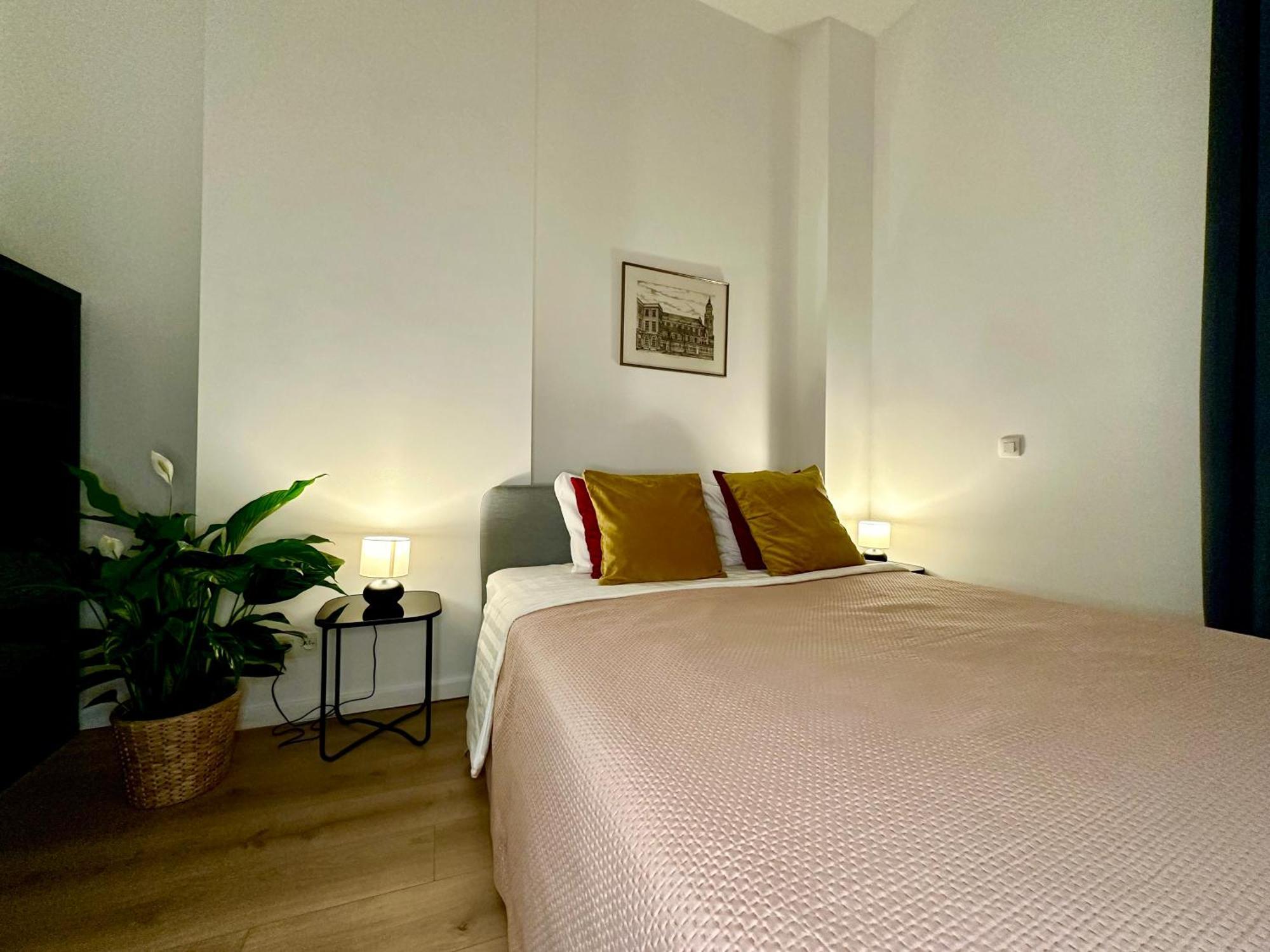 Luxury Suites Mons By Rikas Hotels Bagian luar foto