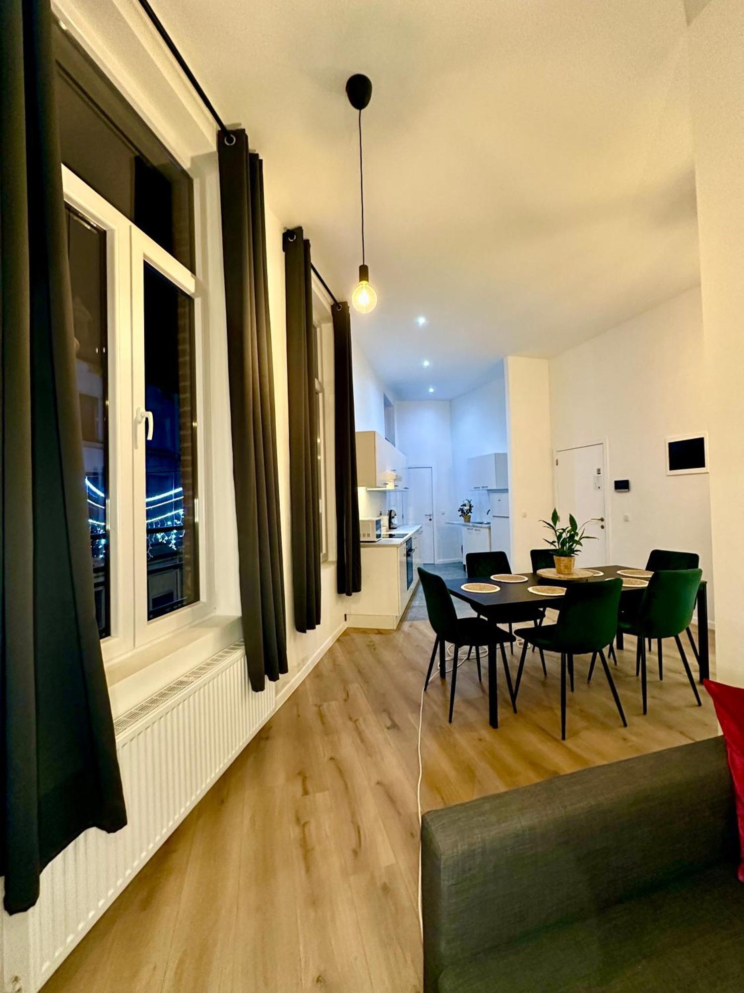 Luxury Suites Mons By Rikas Hotels Bagian luar foto