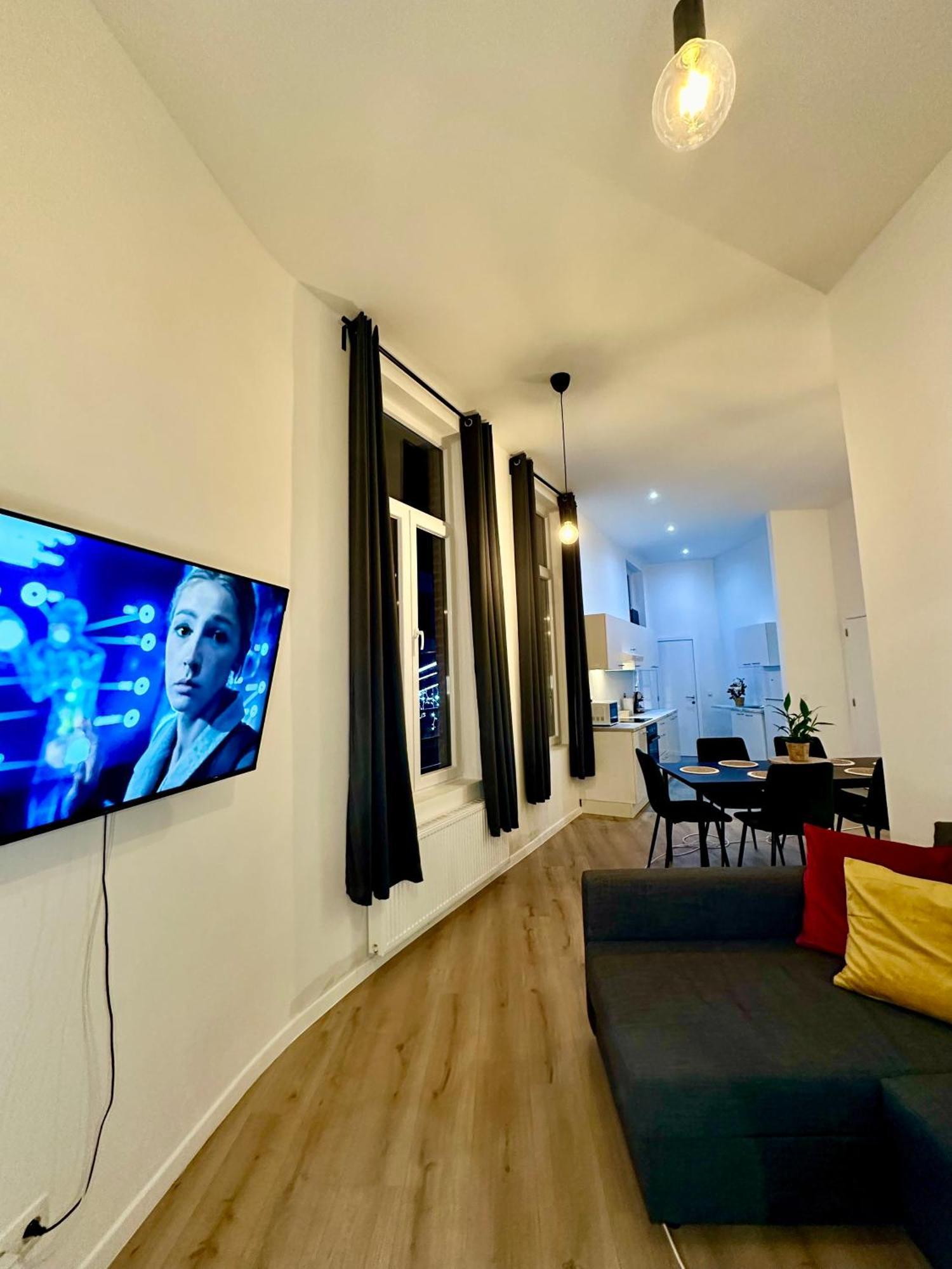 Luxury Suites Mons By Rikas Hotels Bagian luar foto