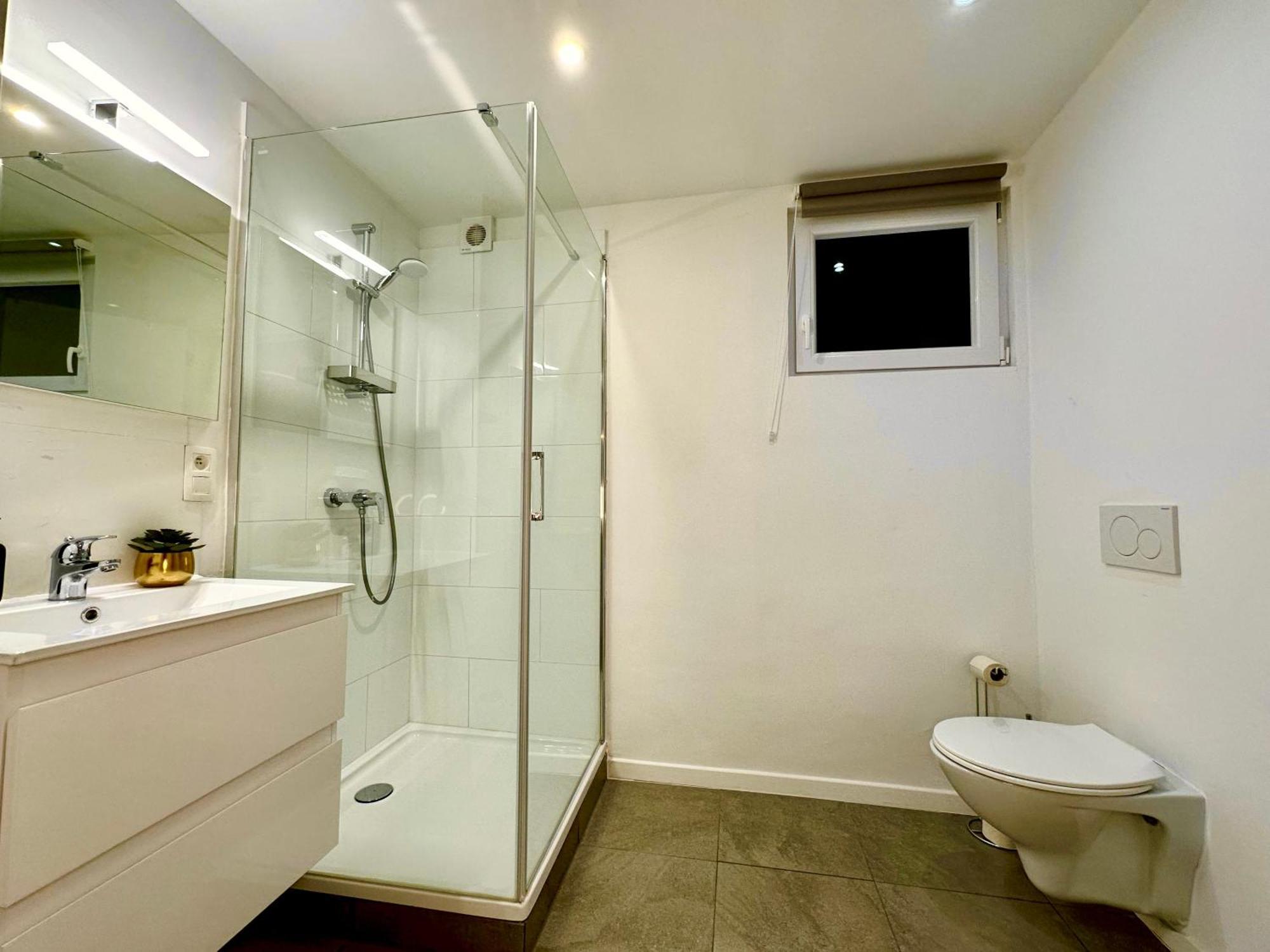 Luxury Suites Mons By Rikas Hotels Bagian luar foto